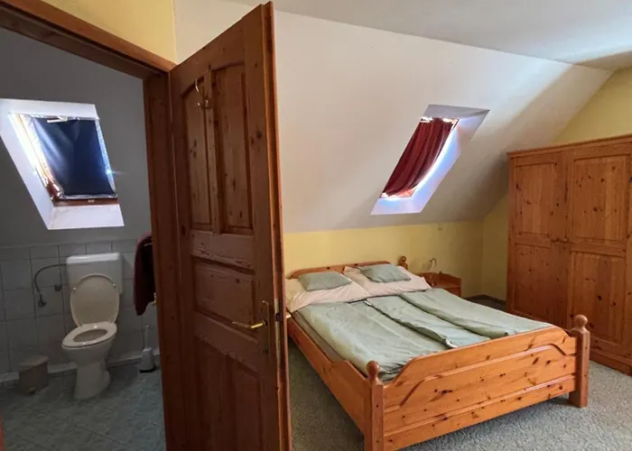 Katona Jozsef Utcai Panzio 게스트하우스 케츨리